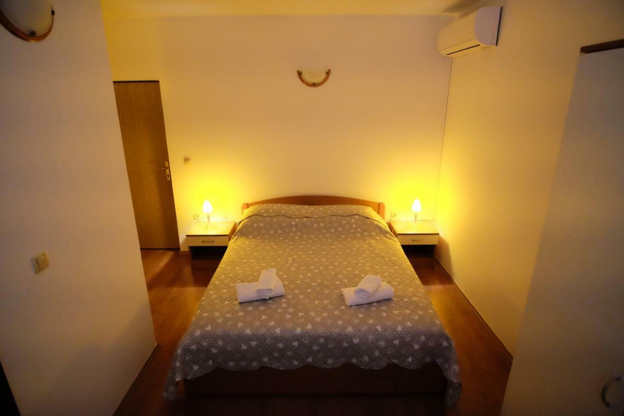 Apartmani Svemir Drage Extérieur photo